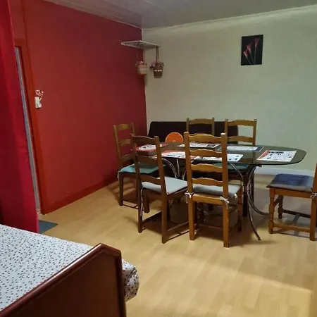 Maison Avec Jardin Clos Et Barbecue A بيت للعطل Vendat